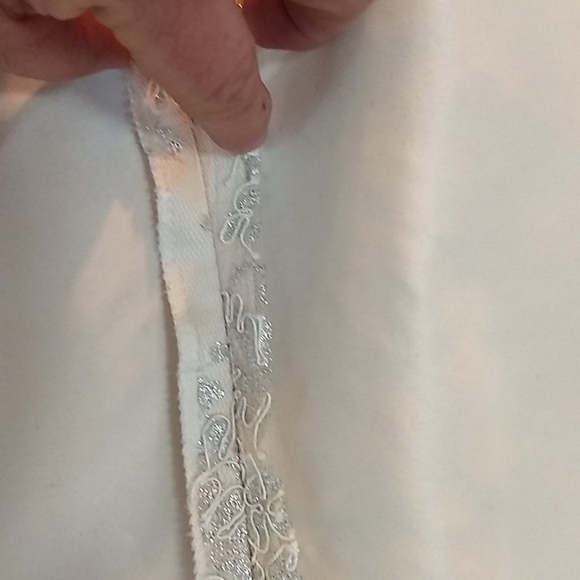 Exquisitely detailed one of a kind gown. - Picture 6 of 12